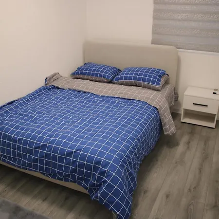 Bajo 1 Apartment