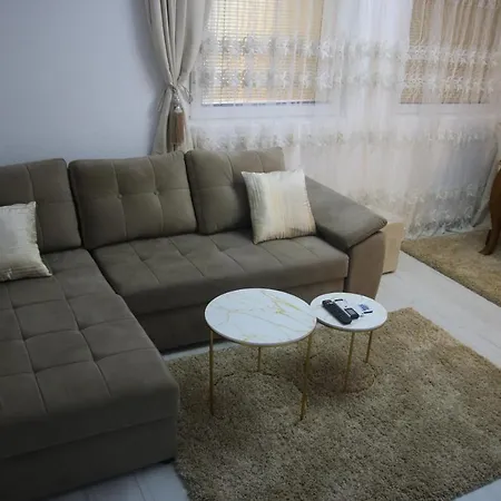 Apartment Bajo 1
